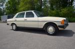 Mercedes-Benz 240 D 1983 года (EU)